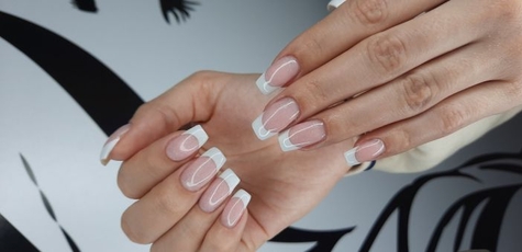 Up to 50% discount on coated manicure