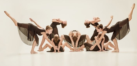До 12 занятий контемпорари в «Fusion Studio»