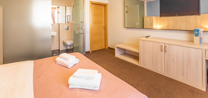 https://cdn1.pokupon.ua/uploaded/new_campaign_pictures/726151/data/main720x340/peoplehotel-26-2863.jpg?1601969204