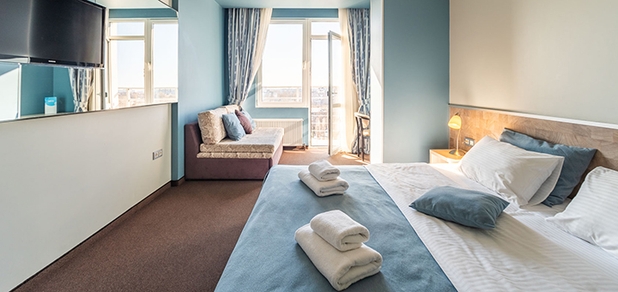 https://cdn1.pokupon.ua/uploaded/new_campaign_pictures/726153/data/main620x292/peoplehotel-14-2652.jpg?1601969205