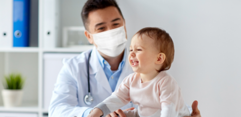 Examination by a pediatrician with an ultrasound scan at "astramedica"