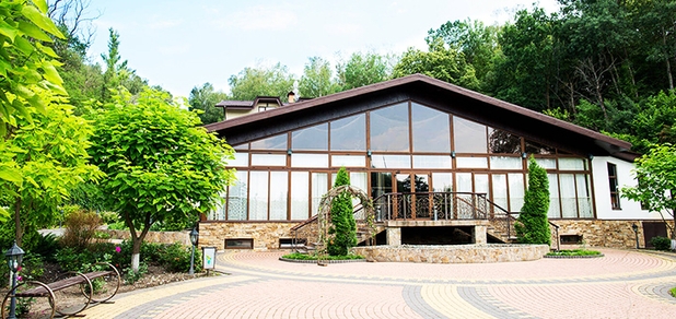 https://cdn1.pokupon.ua/uploaded/new_campaign_pictures/732861/data/main620x292/djerelo-hotel-12.jpg?1617263783