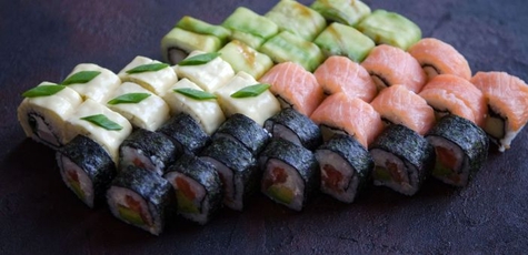 Скидка до 50% на суши-сеты от «Sushi Fresh»