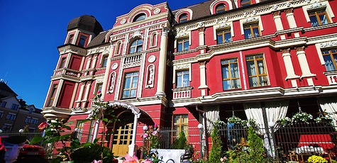 From 2 days with breakfast at the «Lavilia»