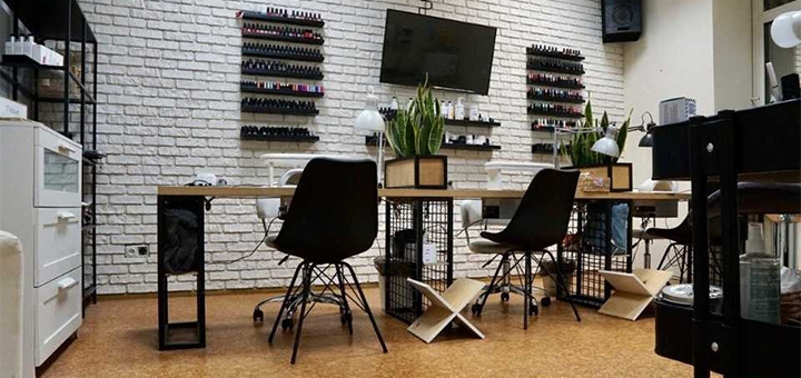 

Маникюр и педикюр с покрытием в «Nail Cult»