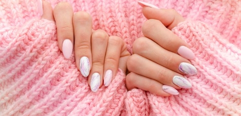 Маникюр или педикюр с покрытием в «Silk Nails»