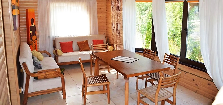 https://cdn1.pokupon.ua/uploaded/new_campaign_pictures/748004/data/main720x340/piat-ozer-5-5bf47135a89cd.jpg?1608710269
