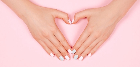 Маникюр или педикюр с покрытием в Malahova Nail