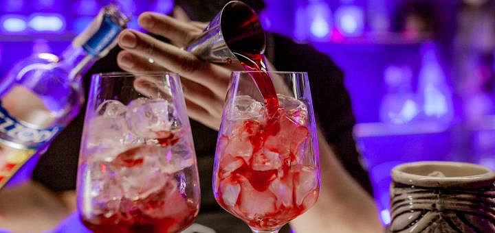 

Ассорти «Снек» и пиво в баре «M8 Cocktail Bar»