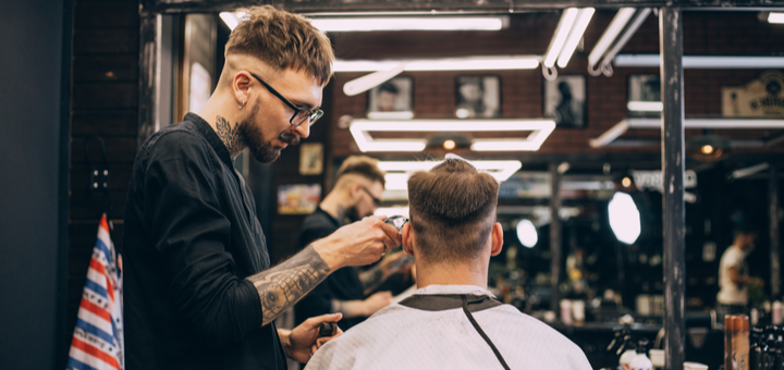 

Мужская стрижка, укладка в «Maeks Barbershop»