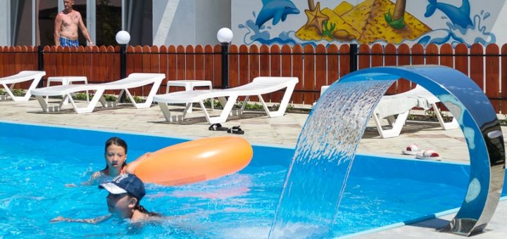https://cdn1.pokupon.ua/uploaded/new_campaign_pictures/771975/data/main720x340/gribovka-sofia-13.jpg?1619171027