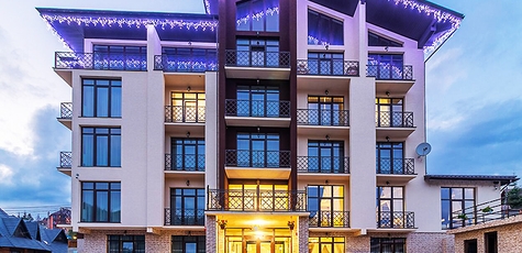 Від 2 днів в серпні зі сніданками в «Gold Palace»