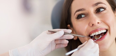 Чищення зубів з AirFlow в «Delicate dentist»