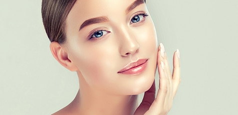 Up to three sessions of moisturizing therapy