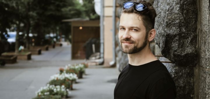 https://cdn1.pokupon.ua/uploaded/new_campaign_pictures/791257/data/main720x340/street_man.jpg?1630064788