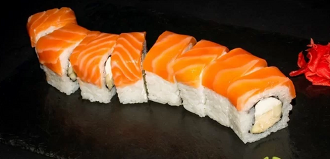 Скидка 40% на роллы и сети от «Godzilla Sushi»
