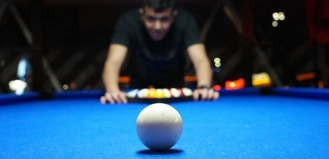 Up to 4 hours of playing billiards 