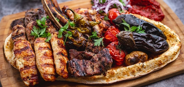 https://cdn1.pokupon.ua/uploaded/new_campaign_pictures/795102/data/main620x292/kebab-platter-with-lamb-and-chicken-lula-and-tikka-kebabs-grilled-vegetables-with-red-onion-salad_141793-225120210923-2611-1l6hthf.jpg?1632386451