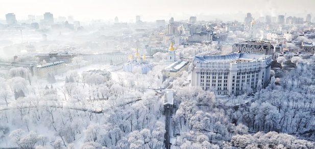 https://cdn1.pokupon.ua/uploaded/new_campaign_pictures/806605/data/main620x292/winter-kyiv.jpg?1639001732