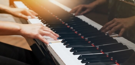 Занятия по игре на фортепиано в «Star Music»