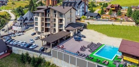Від 1 ночі у липні в готелі «Gold Palace»
