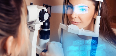 Обстеження у офтальмолога в «Optometry Clinic»