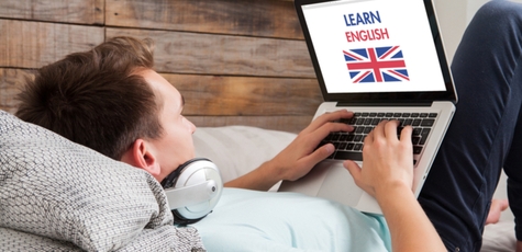 Up to 4 Months of Online English Classes at Flash