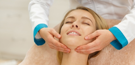 Microcurrent Therapy at Nika Health and Beauty