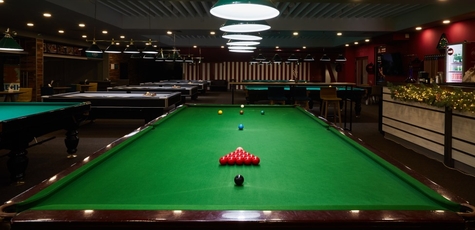 До 4 годин гри у більярд у клубі «Pool Club»