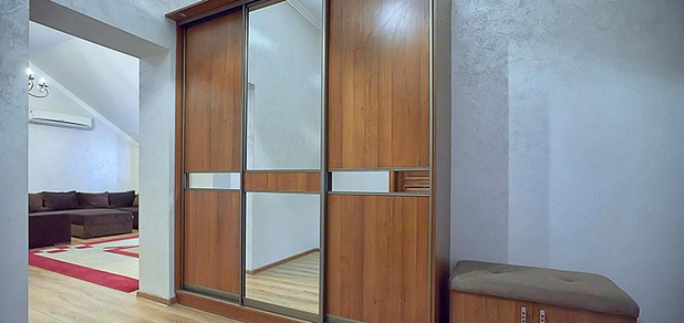https://cdn1.pokupon.ua/uploaded/new_campaign_pictures/859844/data/main620x292/Hotel-Na-horyzonti-Truskavets-apartamenty-3520221004-2700924-e33zr220230309-2895029-hrf2p1.jpg?1678370319