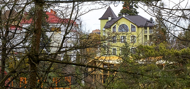 https://cdn1.pokupon.ua/uploaded/new_campaign_pictures/859920/data/main620x292/Gotel-Na-goryzonti-Truskavecz-zovnishnij-vyglyad-10.jpg?1678440626