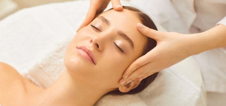 Акція на До 5 сеансів ліфтинг-масажу обличчя у «Skinroom» від Pokupon