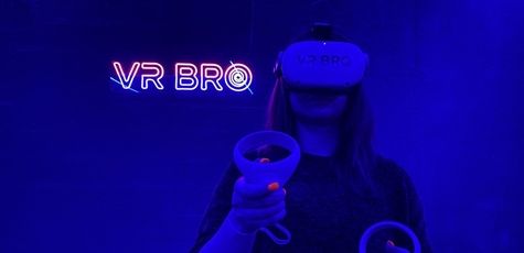 Час игры или квеста виртуальной реальности VR BRO