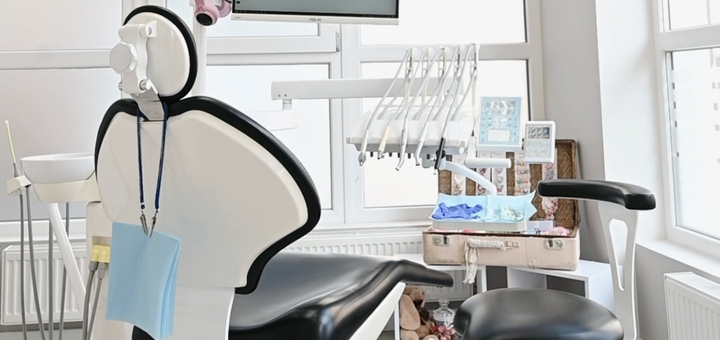 Акція на Чистка, Air-Flow та полірування зубів у RK Dental від Pokupon - 2