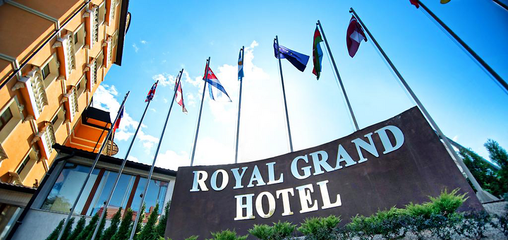 Акція на Від 2 ночей в квітні в готелі «Royal Grand Hotel» від Pokupon - 4
