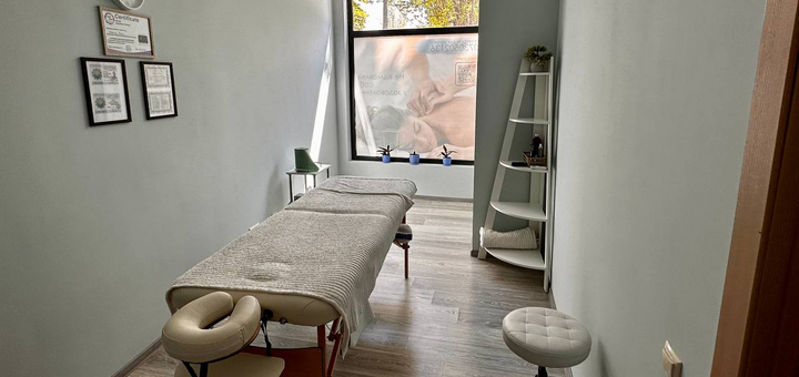 Акція на До 5 сеансів масажу спини у студії «Yanotti» від Pokupon - 2