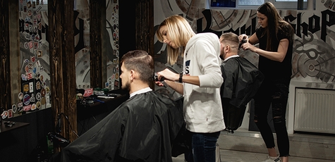 Чоловіча стрижка і стрижка бороди у Barbershop 99