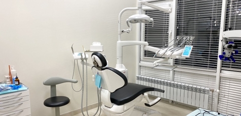 Ultrasonic teeth cleaning at the Sa-Nata