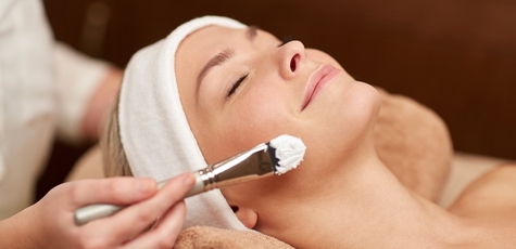 Facial Cleansing with Peel at O.Xi Clinic Center