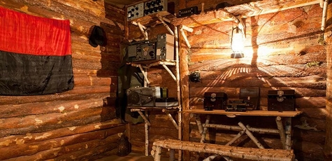 Visit the Quest Room «Partisan Headquarters»