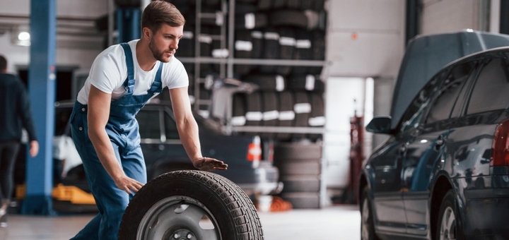 Tire fitting for 4 wheels at «Shynomontazh»