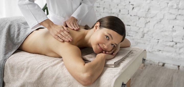 https://cdn1.pokupon.ua/uploaded/new_campaign_pictures/937283/data/main720x340/side-view-woman-getting-massaged-spa20250506-63890-itfrpo20250508-150412-1wuxyur.jpg?1746696604