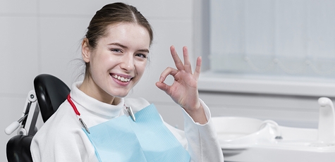 Ультразвуковая чистка зубов с Air-Flow в Profident