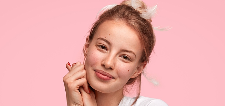 https://cdn1.pokupon.ua/uploaded/new_campaign_pictures/938423/data/main720x340/kavkazskaa-zensina-s-per-ami-v-volosah.jpg?1748529453