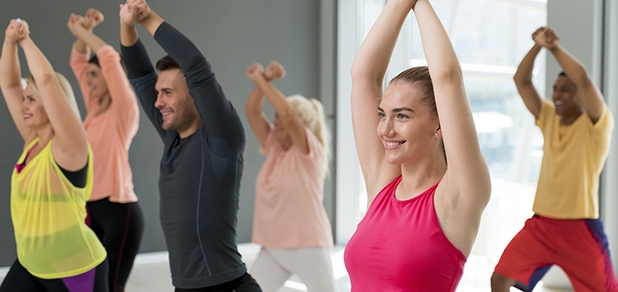 https://cdn1.pokupon.ua/uploaded/new_campaign_pictures/938974/data/main620x292/ulybausiesa-ludi-veselatsa-v-klasse-zumba.jpg?1749022811