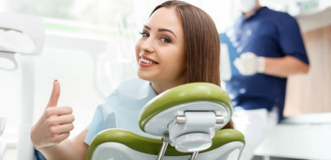 Ультразвуковая чистка зубов в «Happy Smile»