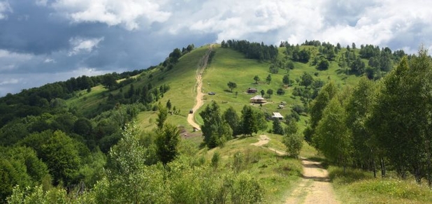 https://cdn1.pokupon.ua/uploaded/new_campaign_pictures/942202/data/main620x292/Na-horu-Makovytsia-tochka-Hora-Makovytsia2.jpg?1753278896