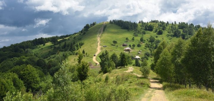 https://cdn1.pokupon.ua/uploaded/new_campaign_pictures/942202/data/main720x340/Na-horu-Makovytsia-tochka-Hora-Makovytsia2.jpg?1753278896