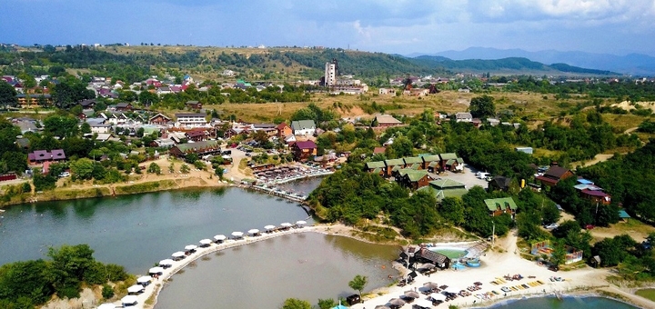 https://cdn1.pokupon.ua/uploaded/new_campaign_pictures/942225/data/main720x340/koly-krashche-ikhaty-v-solotvyno_golovna.jpg?1753351468