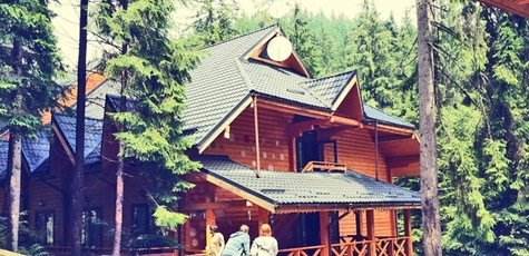 From 2 nights with meals in Skelya in Mykulychyn